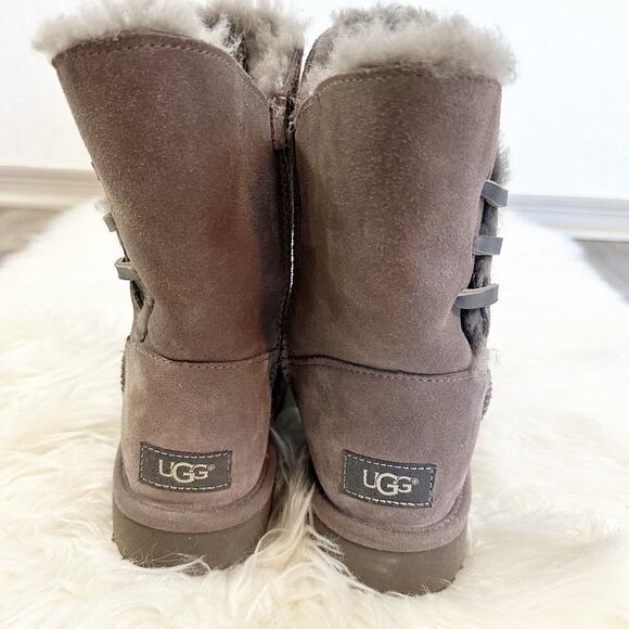 UGG Womens Constantine Boots Size 7 Gray Lace Up Detail Fur Lined - Picture 3 of 9